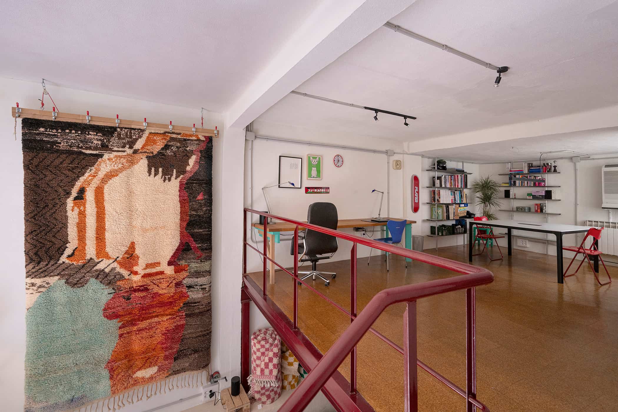 Espacio de trabajo del showroom de Boucheruit en Vitoria-Gasteiz
