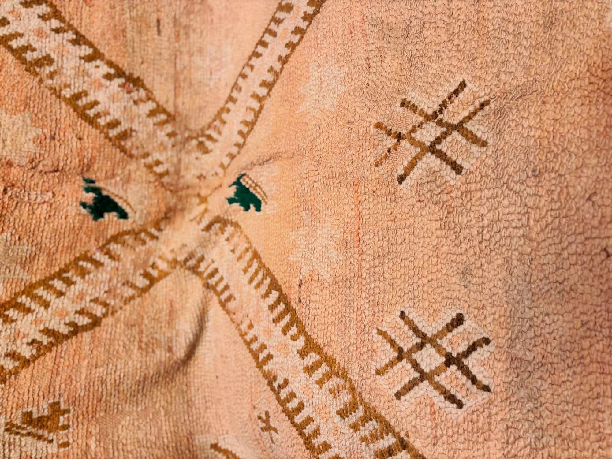 detalle alfombra boujad vintage